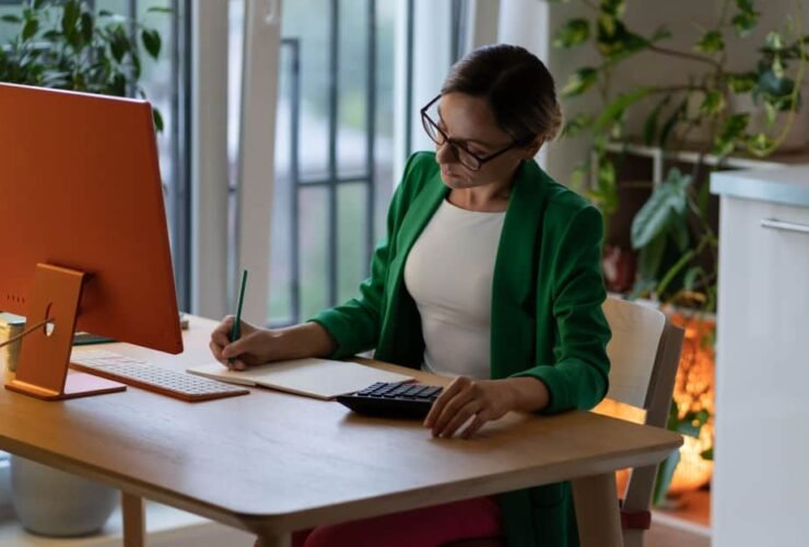How to Put Together a Benefits Package When You’re Self-Employed