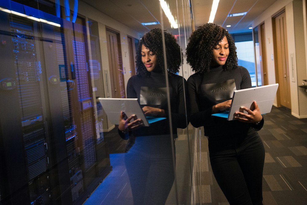 Coding Queens and Digital Divas: 7 Women in Tech Who Changed the Game