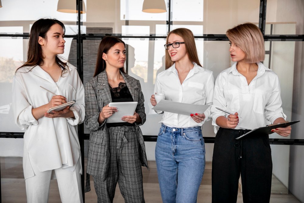 Empowering Women Entrepreneurs: Mobile Apps That Simplify Business Operations