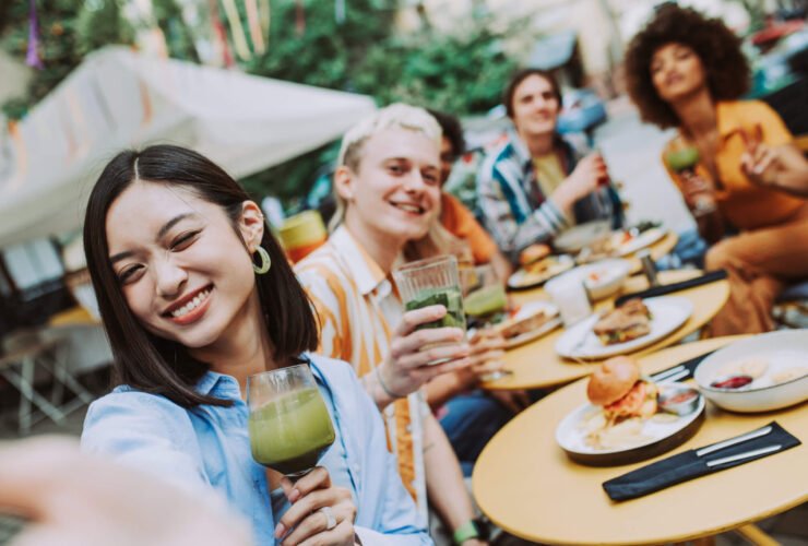 The 6 Best Apps for Splitting Bills With Friends