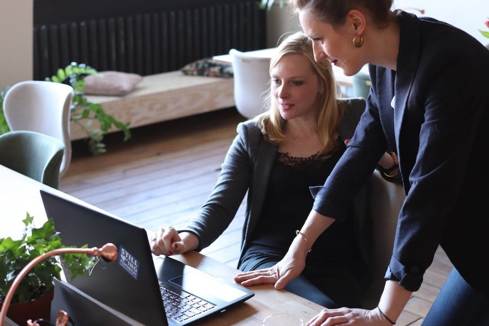 From Stuck to Scaling: Simple SaaS Marketing Tips for Women Entrepreneurs