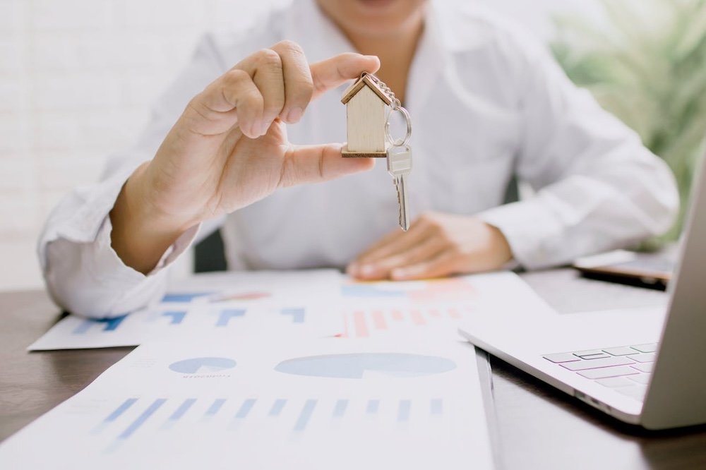 7 Reasons to Invest in Real Estate Monthly Mail Campaigns