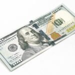 How to Invest Your First $100 (Beginner’s Guide)