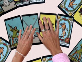 Your Summer Tarot Reading | The Everygirl