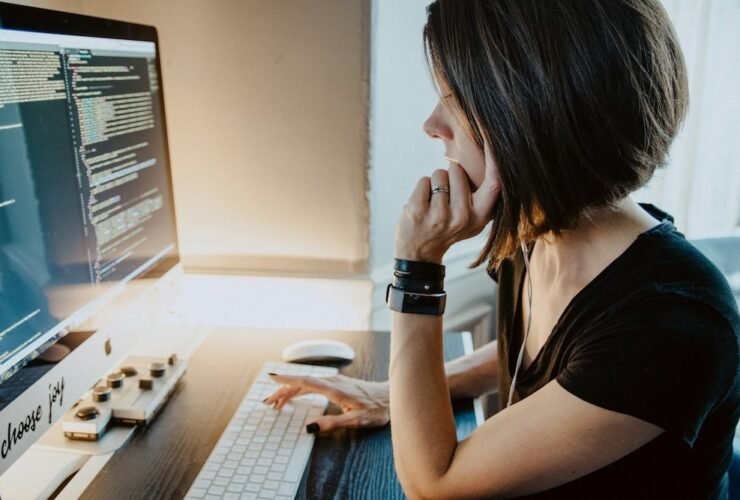 5 Smart Privacy Tips for Entrepreneurs Using Multiple Online Accounts