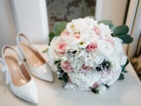 Mixing and Matching Accessories Across Wedding Themes